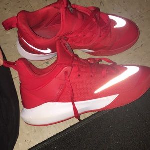MEN'S NIKE ZOOM SHIFT BASKETBALL SHOES